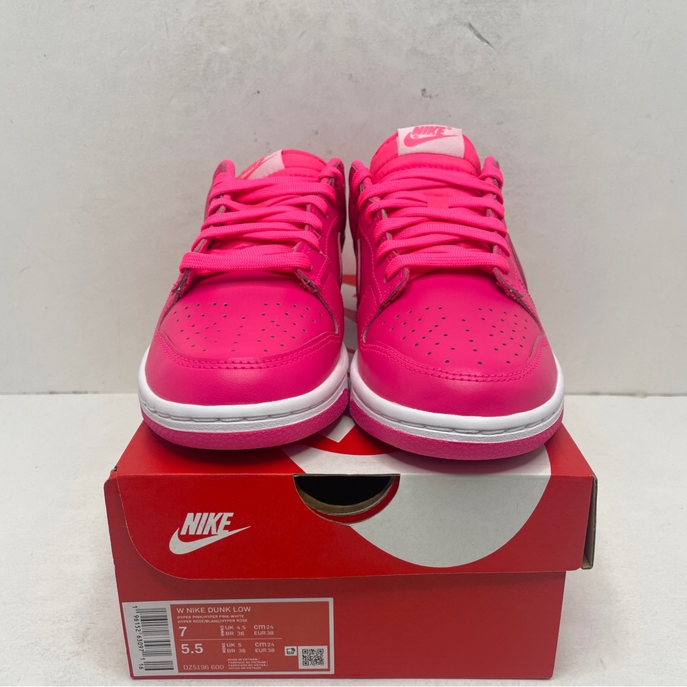 Nike Dunk Low WMNS “Hyper Pink” 2022 - Picture 2 of 3
